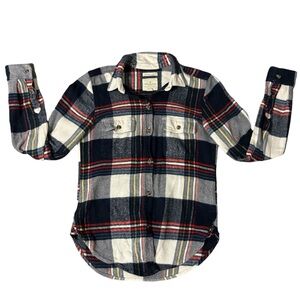 American Eagle Plaid Flannel Button-Up